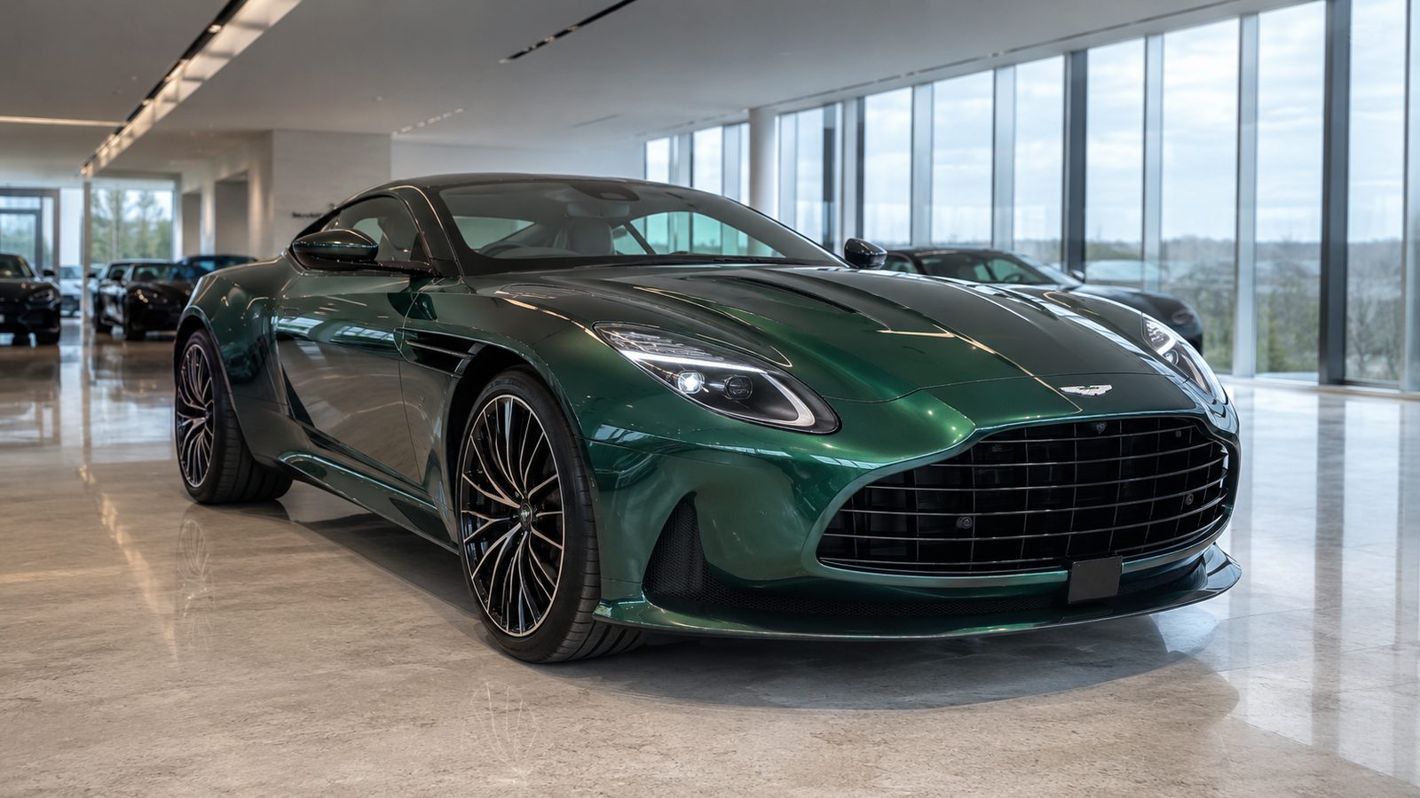 Aston Martin DB12